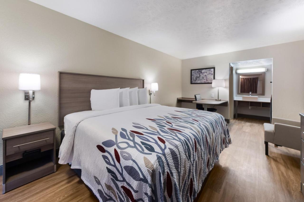 Red Roof Inn Dayton - Moraine/U Of Дейтън Екстериор снимка