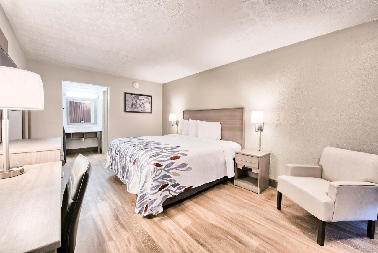Red Roof Inn Dayton - Moraine/U Of Дейтън Екстериор снимка