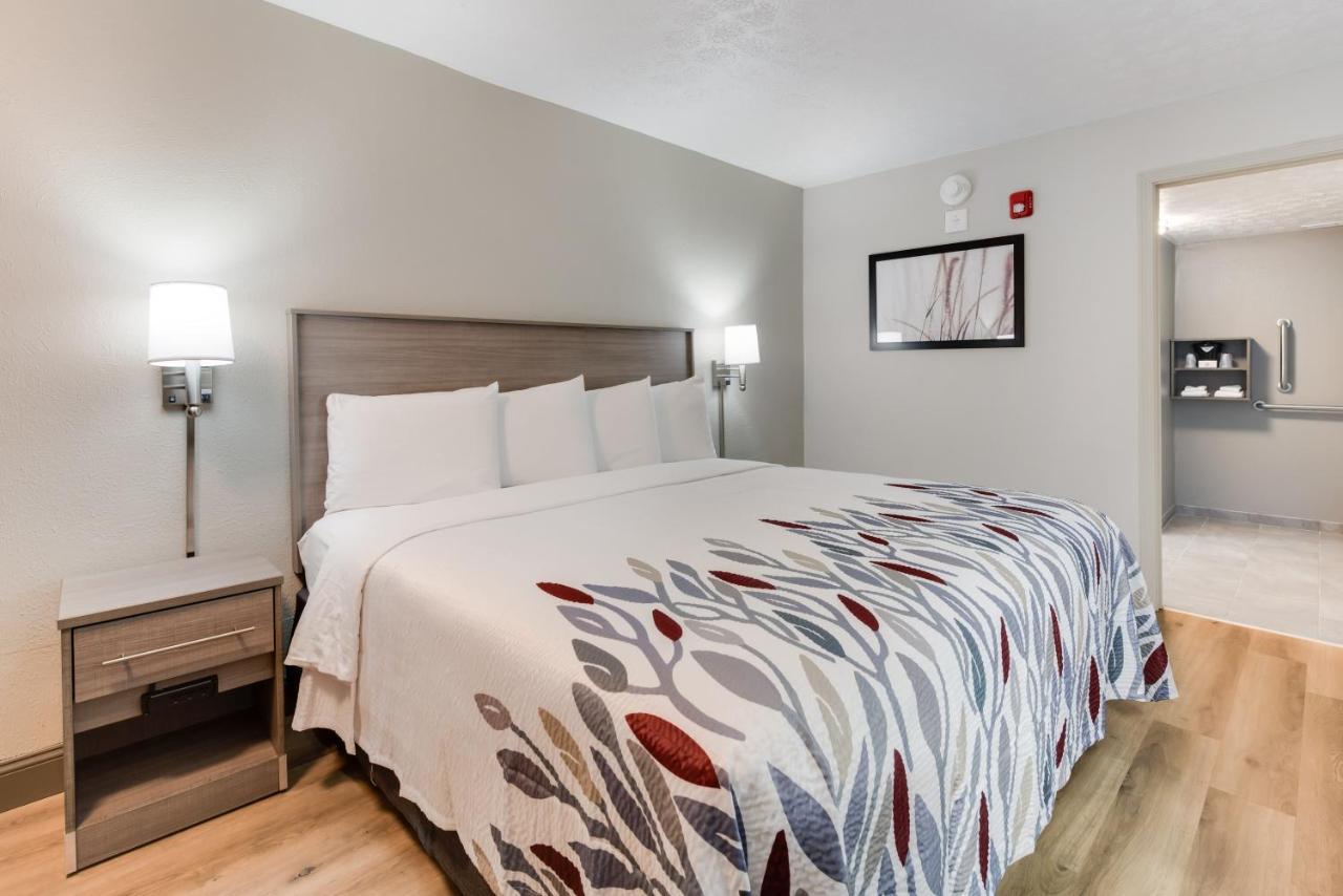 Red Roof Inn Dayton - Moraine/U Of Дейтън Екстериор снимка